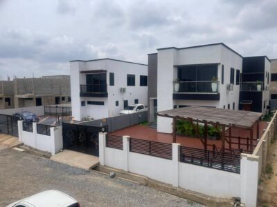 Executive 4 Bedroom House in East Legon for sale