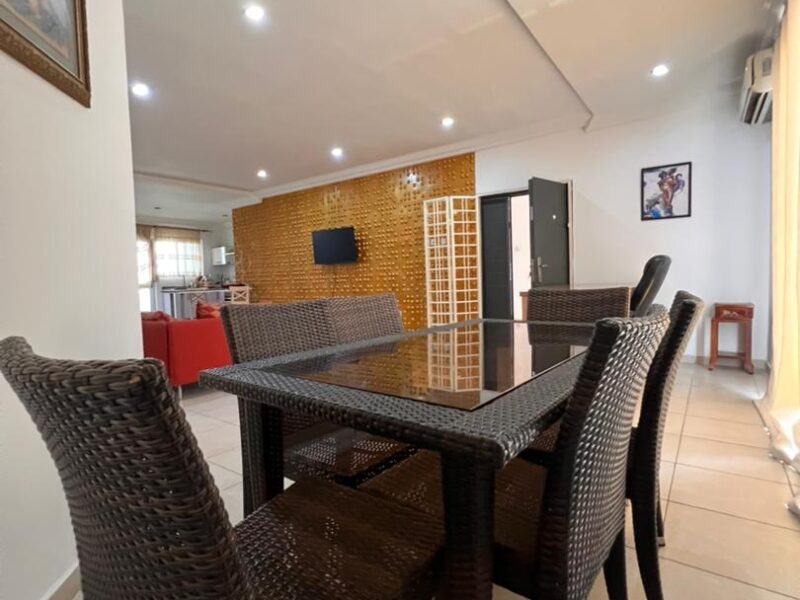 Fully furnished 3 bedrooms apartment