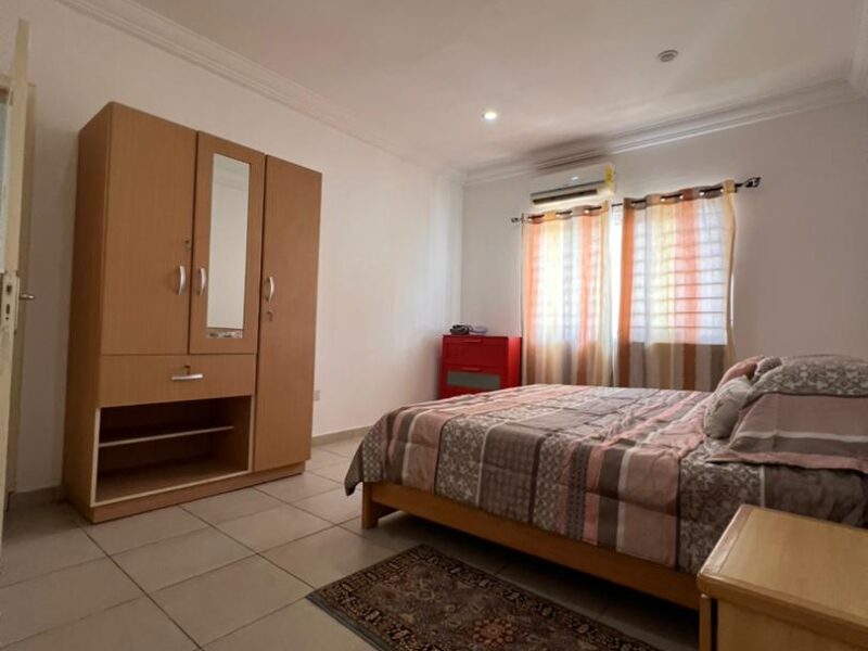 Fully furnished 3 bedrooms apartment