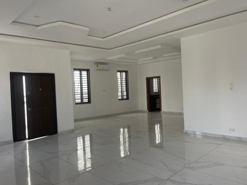 FOUR BEDROOM HOUSE WITH BOYS QUATERS