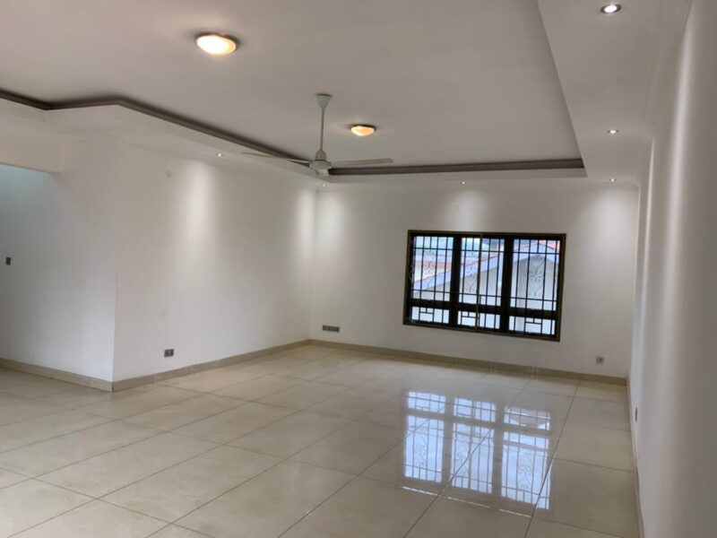 SPACIOUS 4 BEDROOMS HOUSE WITH BOYS QUARTERS FOR RENT AT KWABENYA ACP HILLS